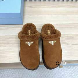 Picture of Prada Shoes _SKUPradasz35-40GDT100218768